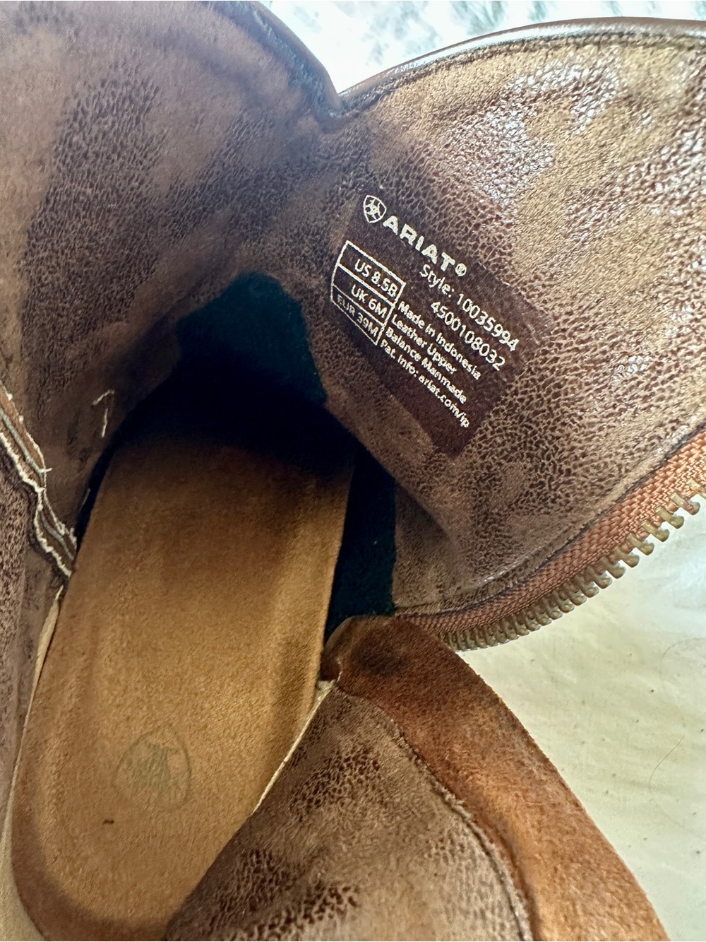Ariat Distressed Dark Brown Leather Western Short Boots - Picture 3 of 6